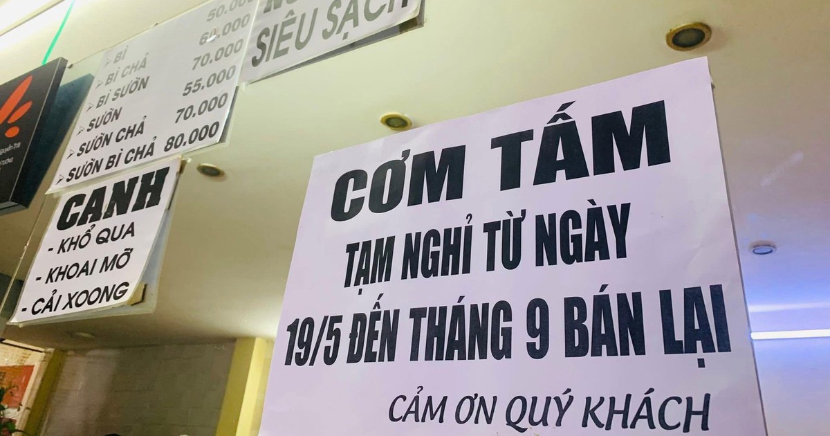 Chủ quán cơm tấm nghỉ bán đi chơi... nước ngoài: Dân mạng nói 'làm vì đam mê'