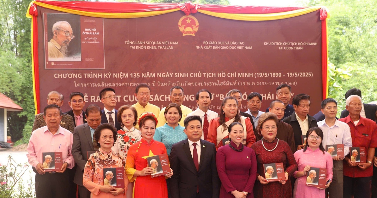 Ra mắt sách song ngữ 'Bác Hồ ở Thái Lan'