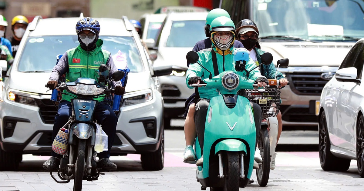 Shipper, Tài Xế Công Nghệ 'Nóng Lên' Với 'Cách Mạng Xanh', Giá Thuốc Đấu Thầu 'Na Ná': Điểm Sâu Trong Báo Thanh Niên 20/5