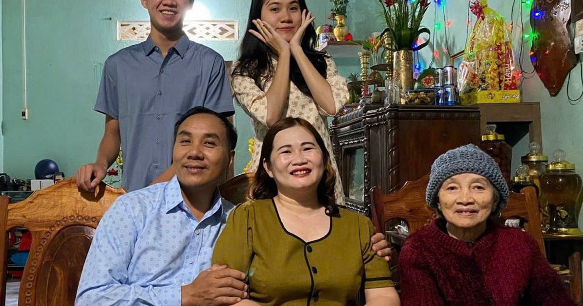 Đằng sau chuyện cô gái hốt hoảng tìm lại tờ tiền kỷ vật của ngoại