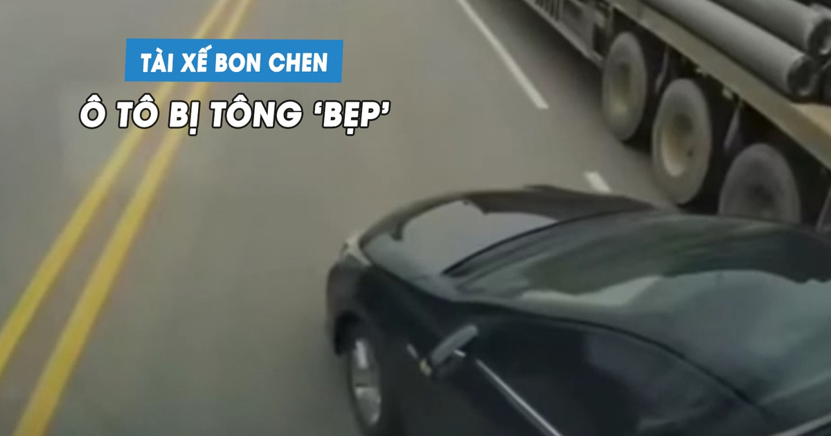Ô tô con bị tông bẹp dúm vì tài xế 'bon chen'