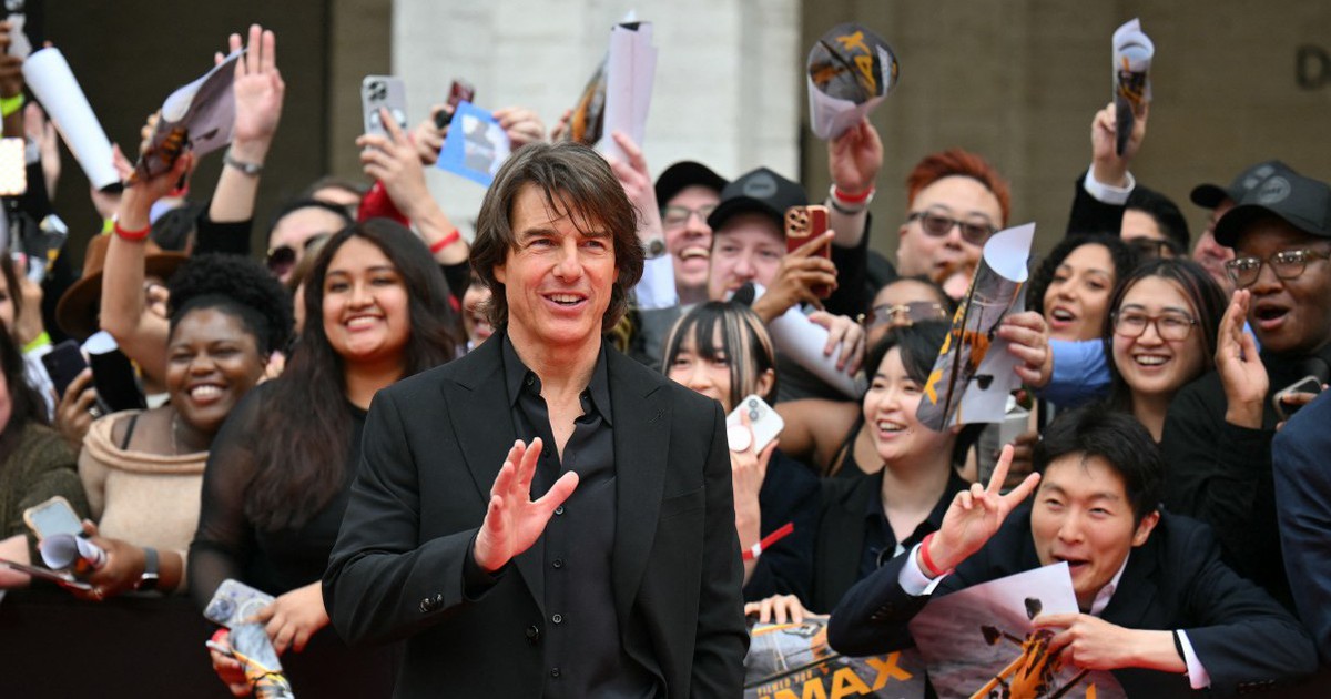 Phản ứng của Tom Cruise trước câu hỏi khiếm nhã khi ra mắt bom tấn 'Mission: Impossible'
