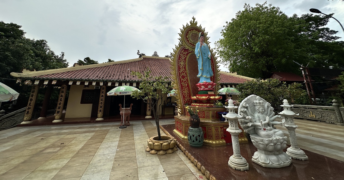 Ngôi chùa cổ hơn 200 năm tuổi nằm trên gò đất cao của vùng Gia Định xưa