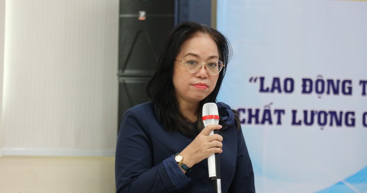Chuyên gia khuyên nên học gì để tránh bị AI cướp mất công việc?