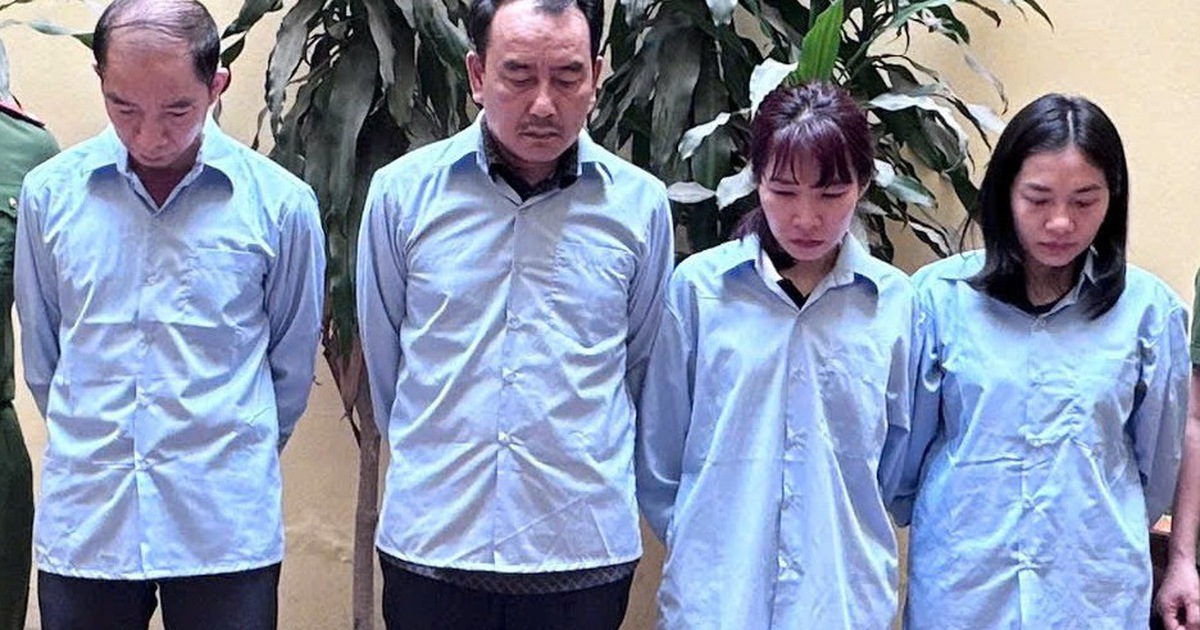 Bí thư phường ở Hà Nội cùng 3 thuộc cấp nhận hối lộ hơn 1 tỉ đồng