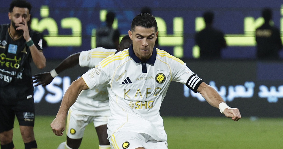 Ronaldo tiến gần cột mốc 1.000 bàn thắng, làm rõ tương lai với Al Nassr