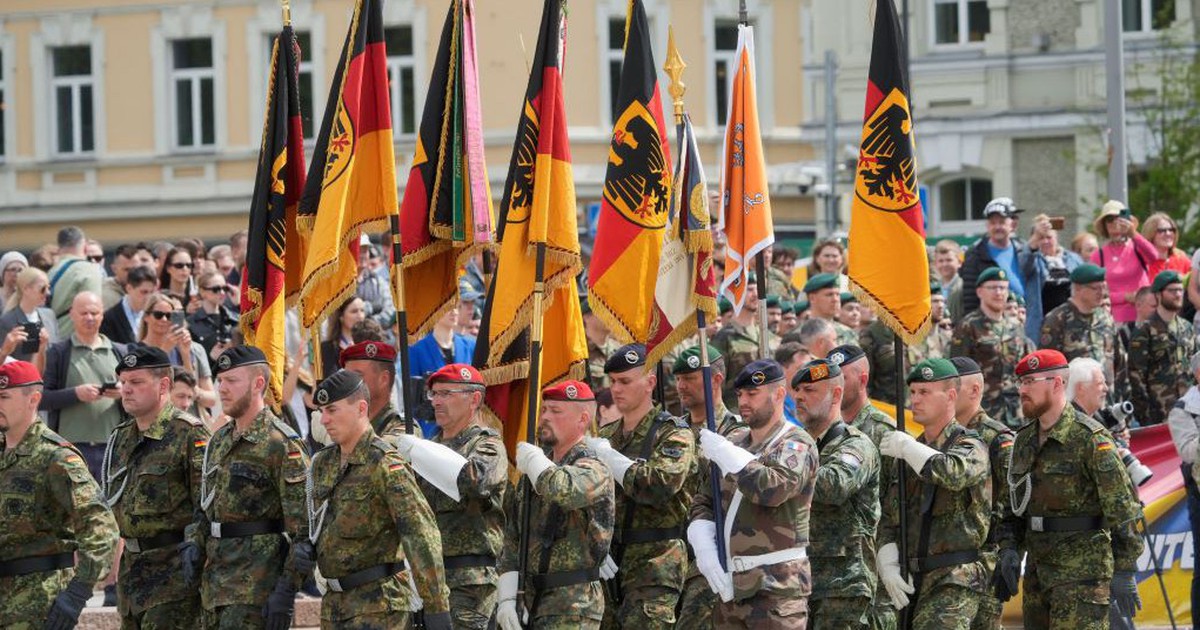 Đức tăng cường binh lực tại cánh đông NATO đối phó Nga