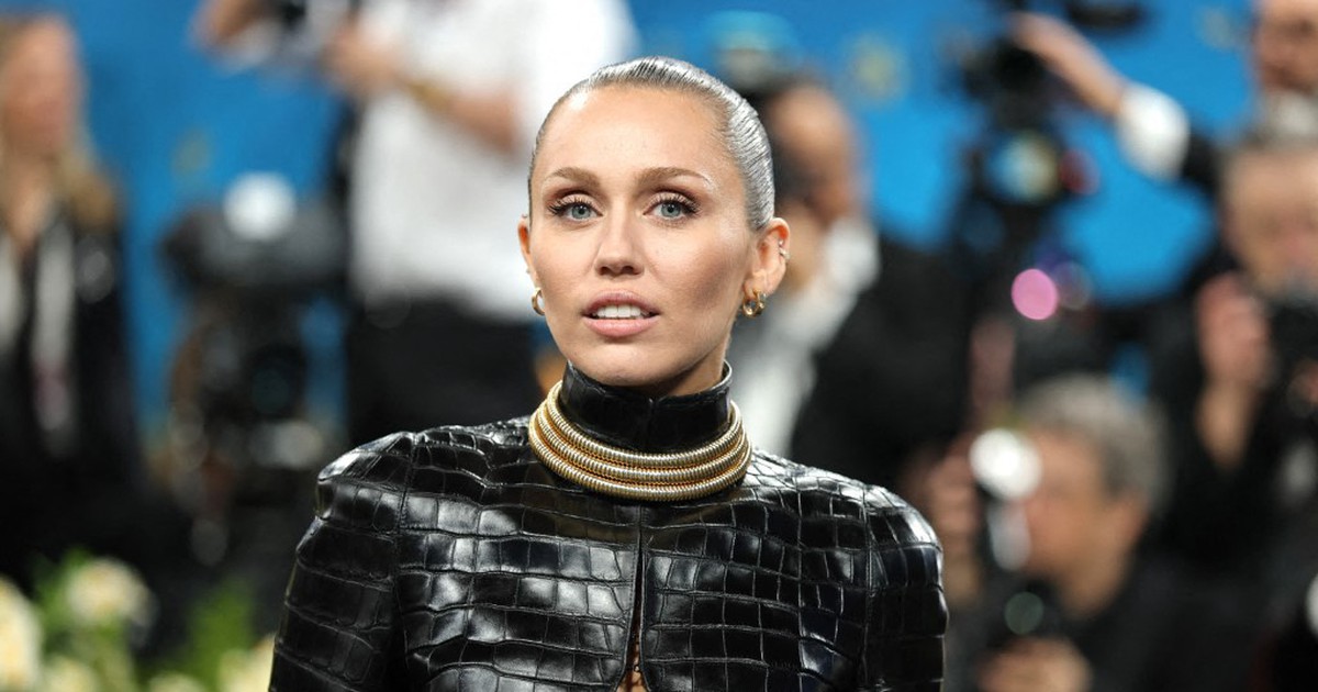Miley Cyrus có nguy cơ bị hỏng giọng hát