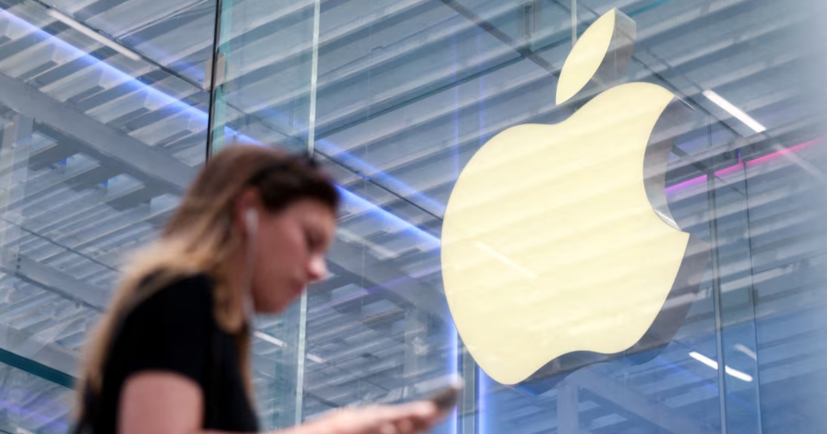 Ông Trump dọa áp thuế 25% nếu Apple không sản xuất iPhone tại Mỹ