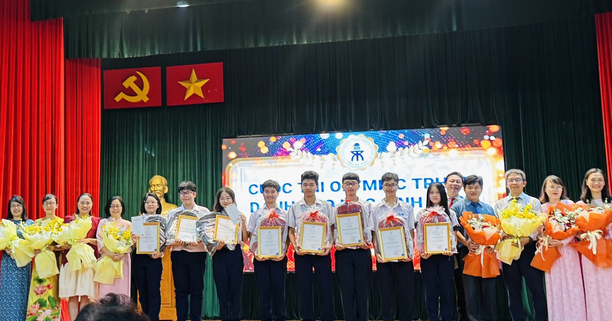 Ngôi trường tách ra từ trường chuyên: 'Một chương mở đầu thật hay, thật đẹp'