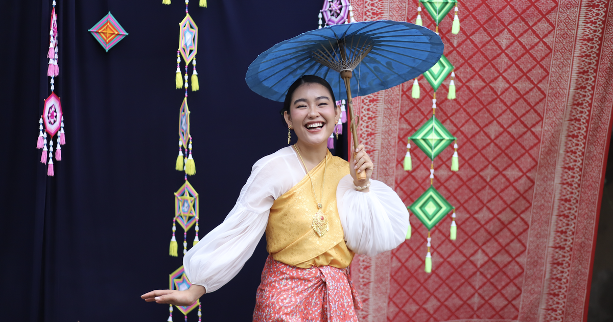 Thai Festival 2025 trở lại, giới trẻ mặc trang phục và đổ xô ăn đồ Thái