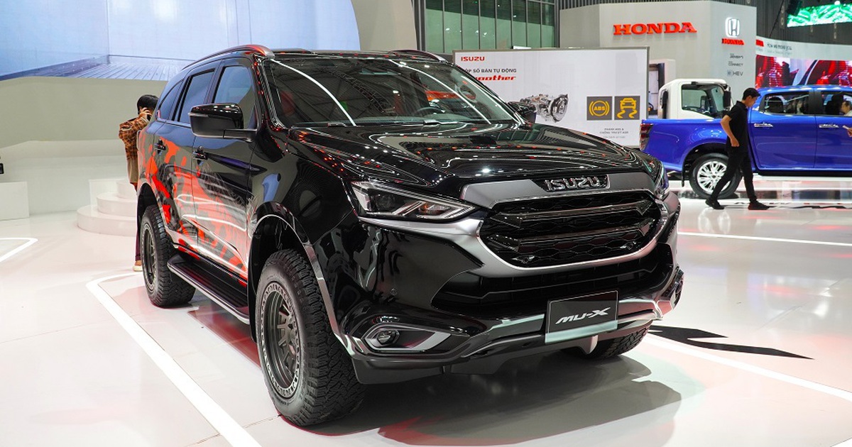 Isuzu mu-X xả kho, đại hạ giá gần 300 triệu đồng