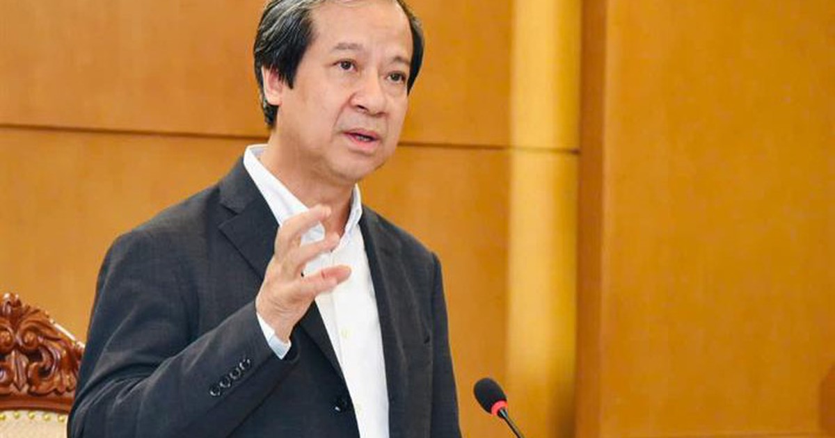 Bộ trưởng GD-ĐT: 'Sửa luật để buông cái cần buông, nắm chắc cái cần nắm'