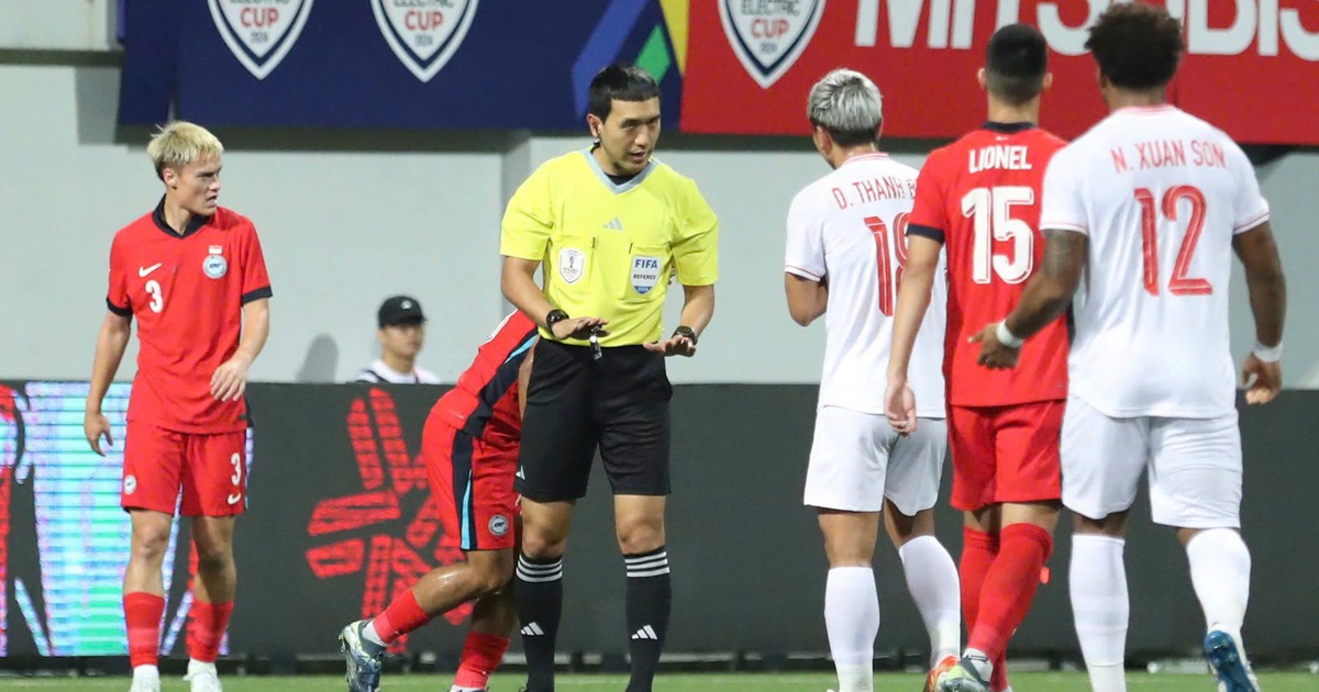 2 trọng tài Hàn Quốc điều hành derby CLB CAHN đấu Hà Nội: Từng thổi trận Việt Nam thắng Singapore