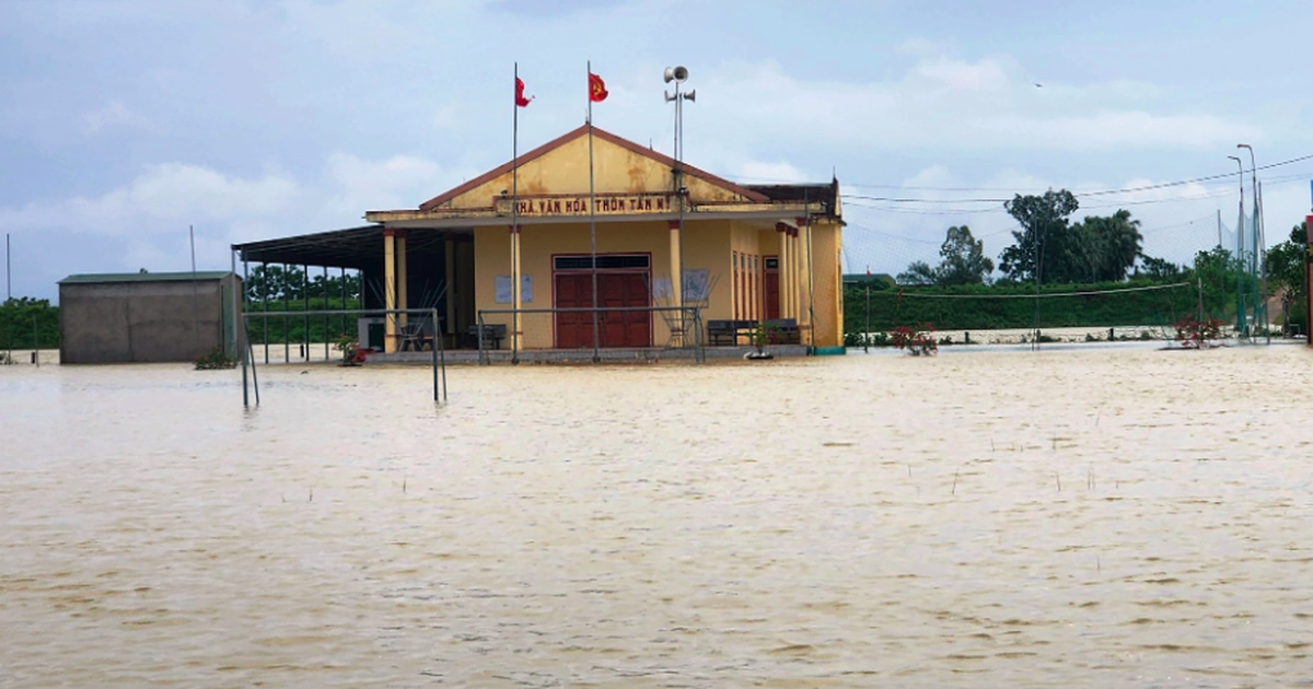 Kỷ lục mưa lớn dữ dội khiến Hà Tĩnh lũ lụt bất thường đầu mùa hè