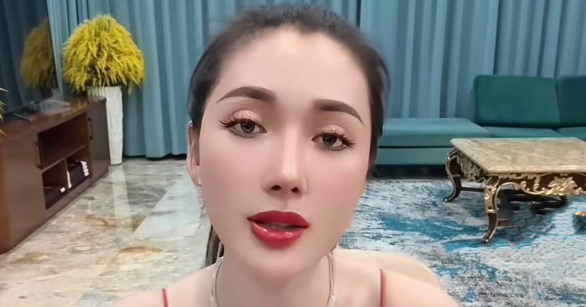 Ngân Collagen đang ‘ồn ào’ trên mạng xã hội là ai?