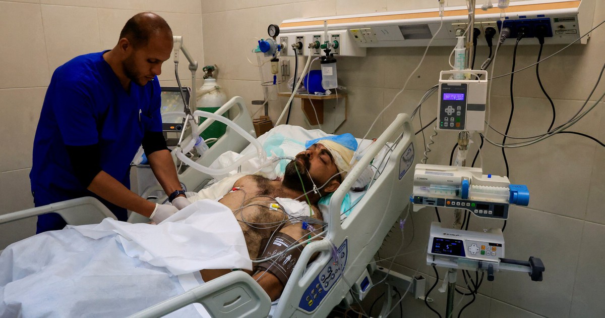 Cha bị thương nặng, 9 con thiệt mạng khi Israel không kích Gaza