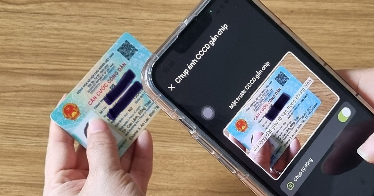 Doanh nghiệp đăng ký sinh trắc học với ngân hàng trước 1.7