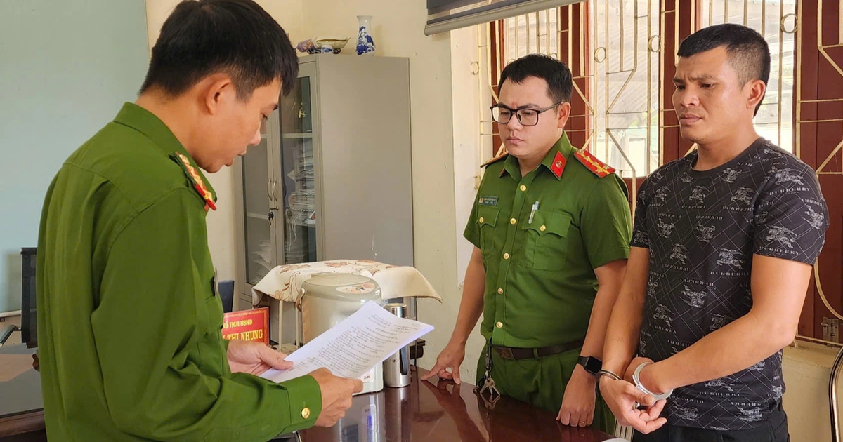 Khởi tố tài xế không bằng lái, dương tính ma túy, chống đối CSGT