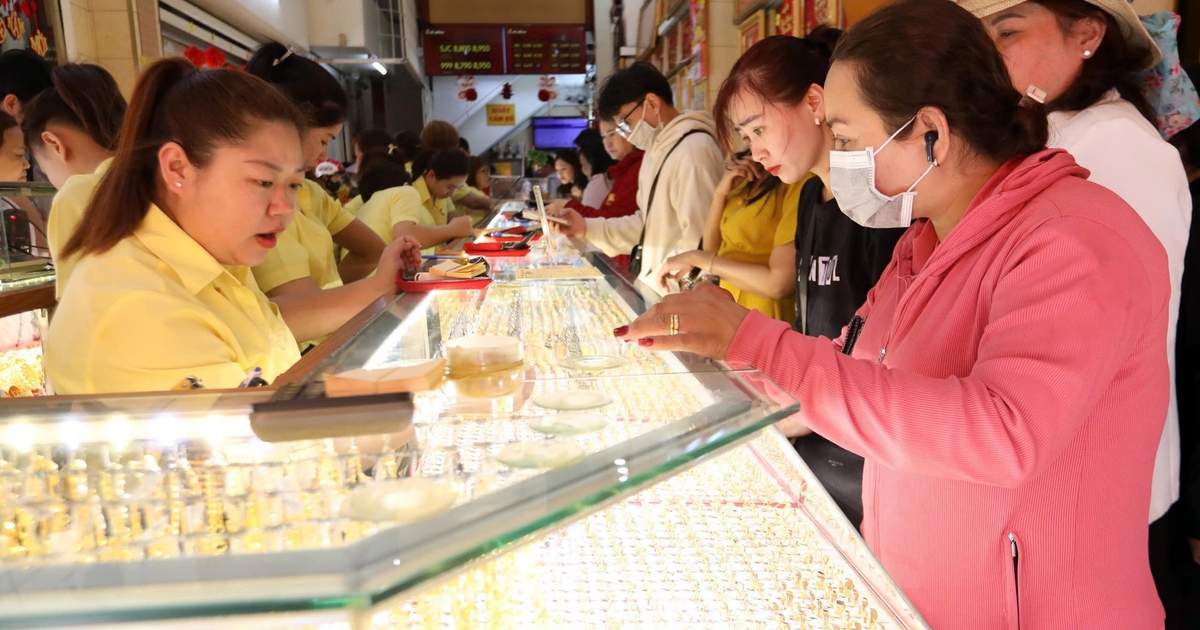 "Cởi trói" thị trường vàng