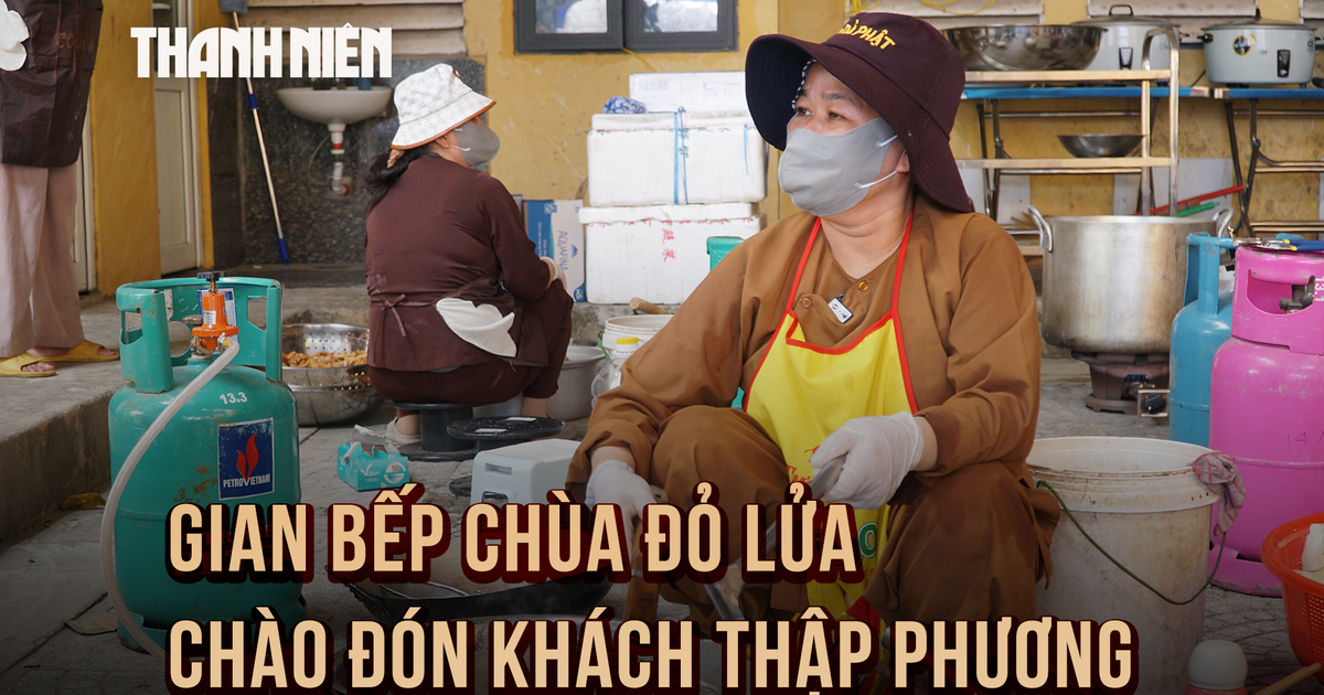 Rước xá lợi tại Đà Nẵng: Chùa Quán Thế Âm nấu hàng tấn đồ chay đãi khách