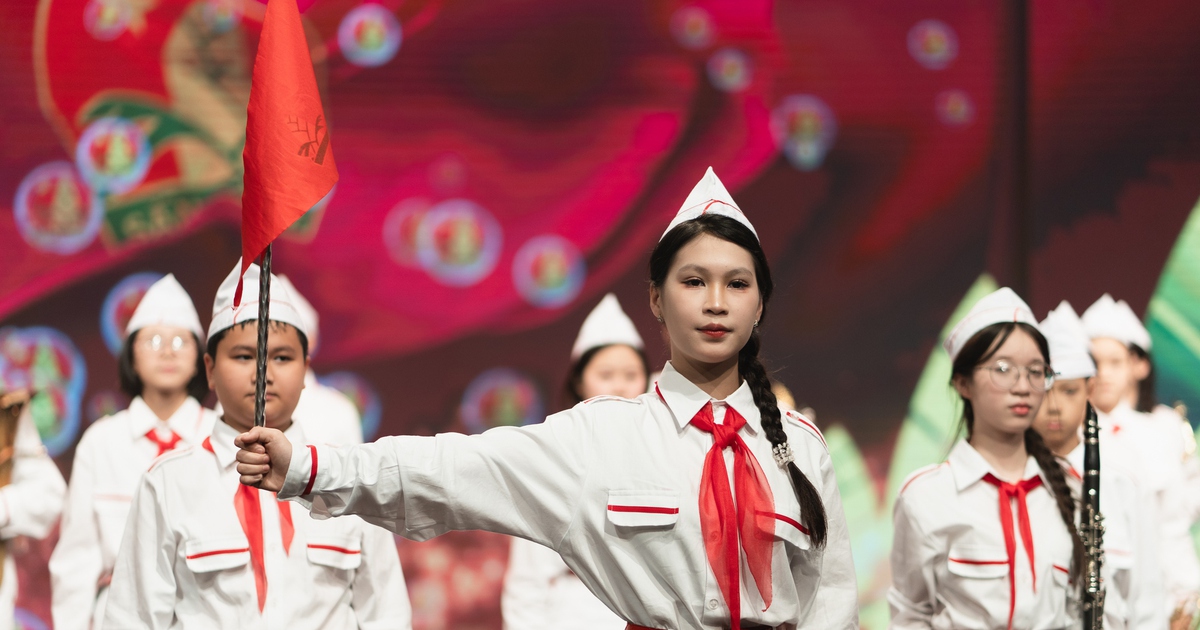 Phát sóng chương trình Giai điệu tự hào 'Khăn quàng thắm vai em'