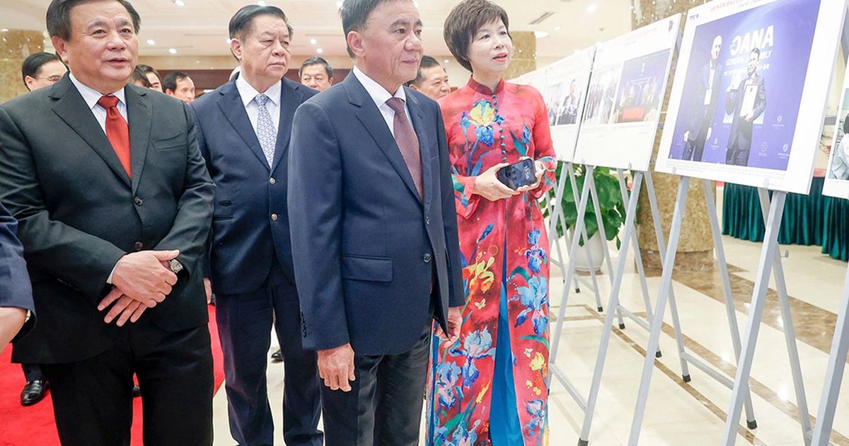 Một thế kỷ hết lòng phụng sự Tổ quốc, phục vụ nhân dân
