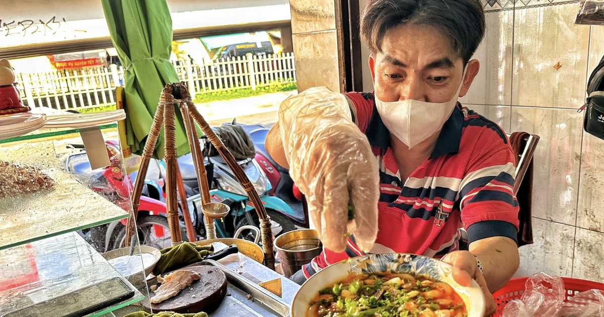 Bánh canh '1 giờ' nghỉ bán: TP.HCM còn những quán bánh canh nào ngon trứ danh?