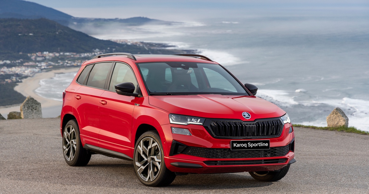 Skoda Karoq 2025 giá từ 1,009 tỉ đồng, cạnh tranh Toyota Corolla Cross