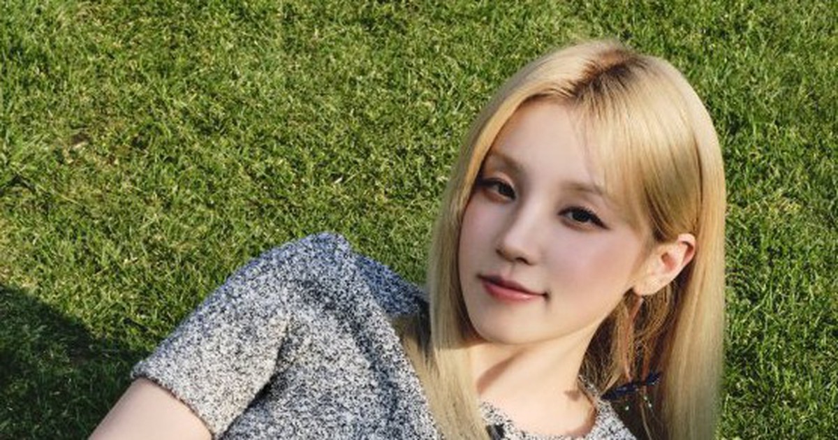 Nhan sắc 'nữ sinh' trong trẻo của Song Yuqi nhóm (G)I-DLE