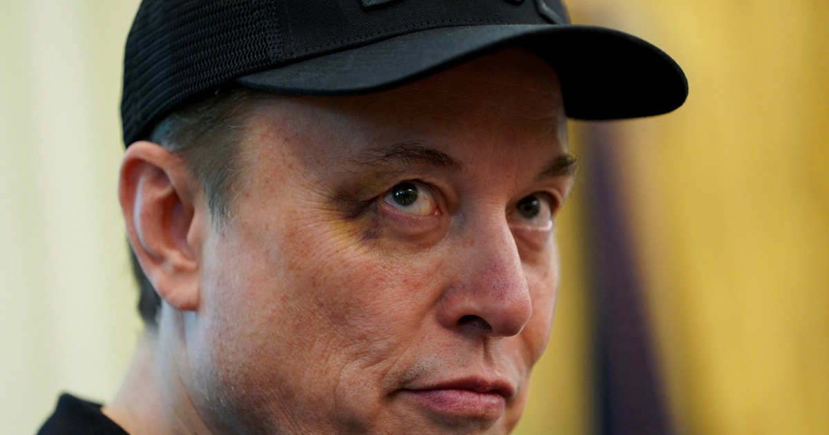 Tỉ phú Elon Musk bức xúc trước thông tin ông sử dụng ma túy
