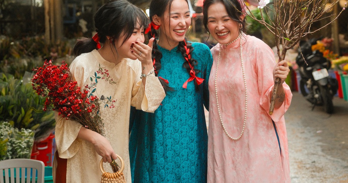 Chung dòng máu Lạc Hồng: Ngày nàng thơ trở lại