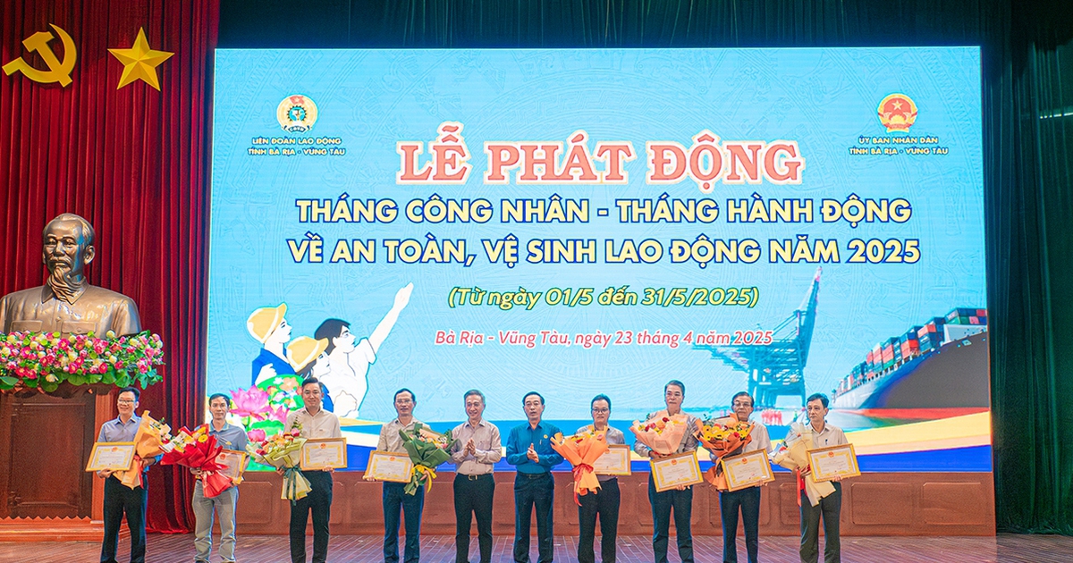 EPS nhận bằng khen về công tác an toàn vệ sinh lao động