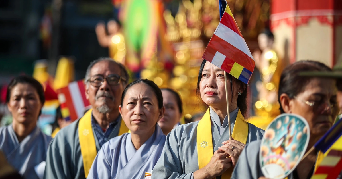 Xe buýt TP.HCM sẽ chở người dân miễn phí tới Đại lễ Phật đản Vesak 2025