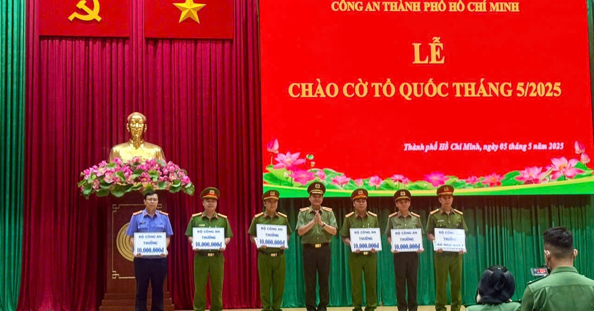 Công an TP.HCM được khen thưởng do phá đường dây ma túy, bắt 27 người và thu giữ hơn 245 kg ma túy