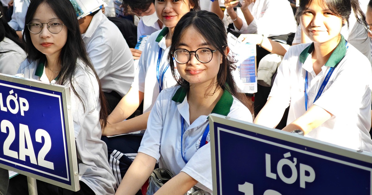 Thi tốt nghiệp THPT 2025: Hơn 50% học sinh TP.HCM chọn môn ngoại ngữ