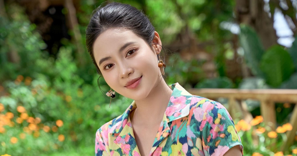 Váy dài, quần ống rộng và giày cao gót, bộ ba hoàn hảo cho mọi phong cách