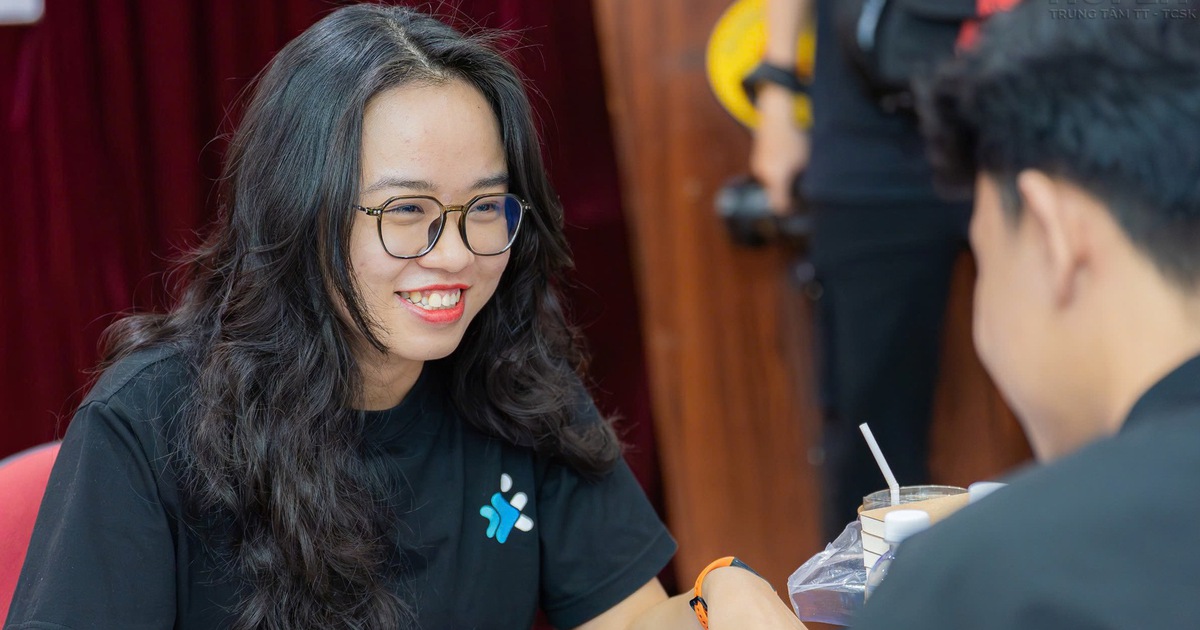 Ứng viên nộp hồ sơ xin việc cũng cần phải làm... 'đẹp lòng' AI