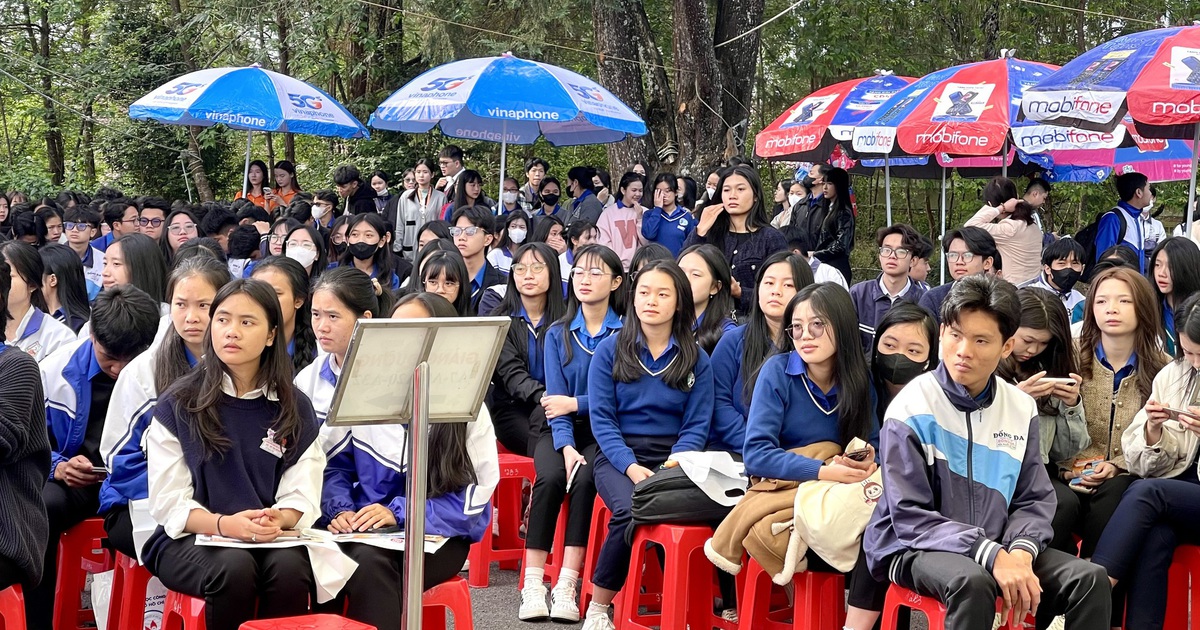 Tuyển sinh 2025: Thêm nhiều trường mở ngành học mới, bổ sung tổ hợp môn