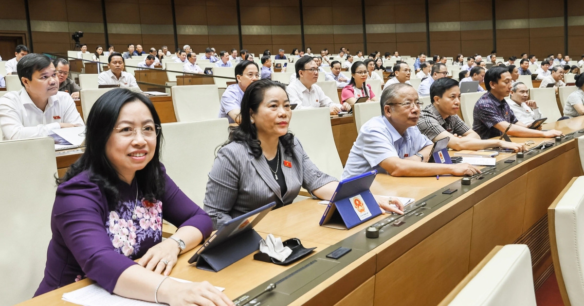 Sau sáp nhập tỉnh, người dân có phải đổi lại giấy tờ?
