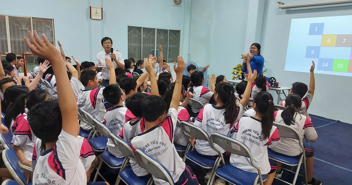 Dạy trẻ về an toàn điện, chuyện không nhỏ ở mỗi nếp nhà