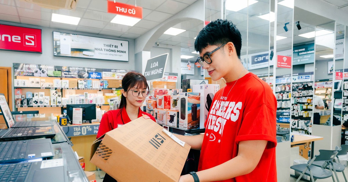 CellphoneS giảm 10%, đổi điểm nhận quà cùng nhiều ưu đãi trong ‘Tựu trường lên cấp’