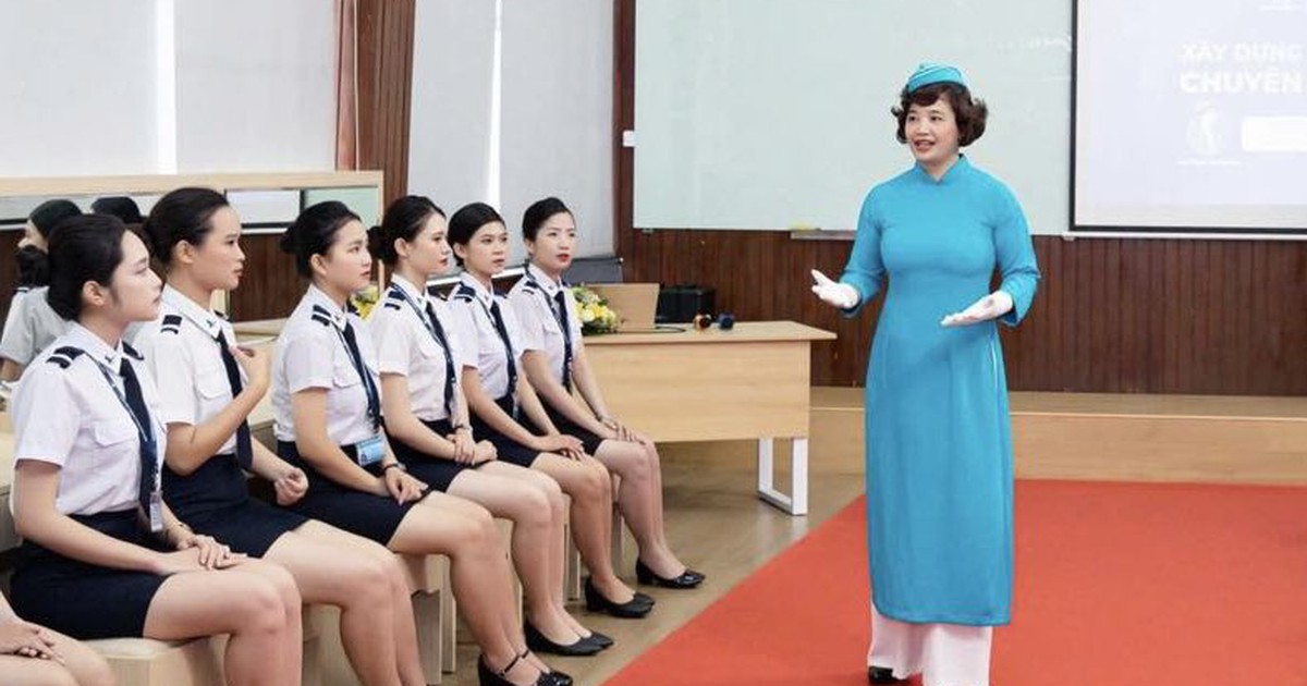 Học phí đào tạo phi công trên 3 tỉ đồng