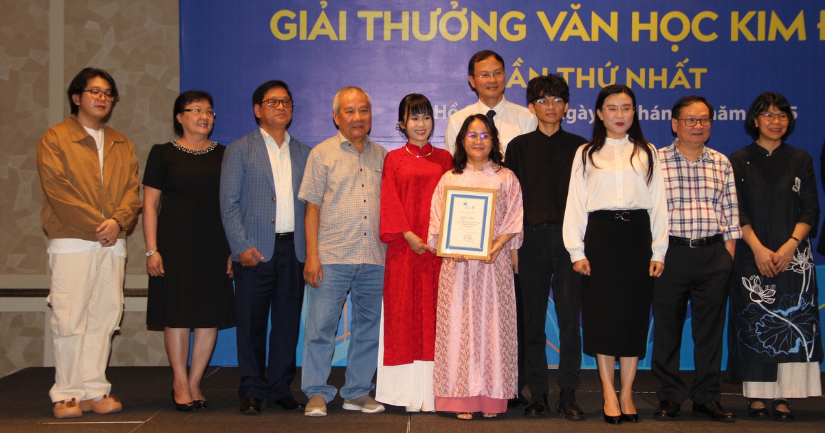 Nhà văn 24 tuổi giành 100 triệu đồng tại giải thưởng sáng tác cho thiếu nhi