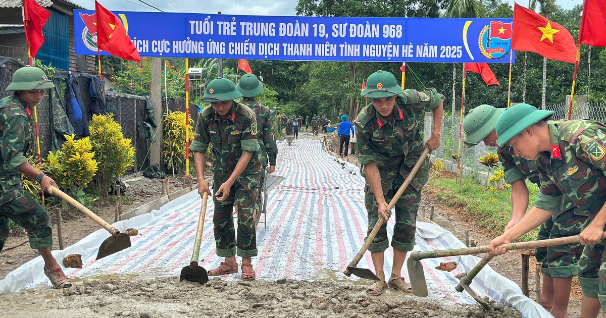 Góp gần 700 triệu đồng xây dựng các công trình dân sinh