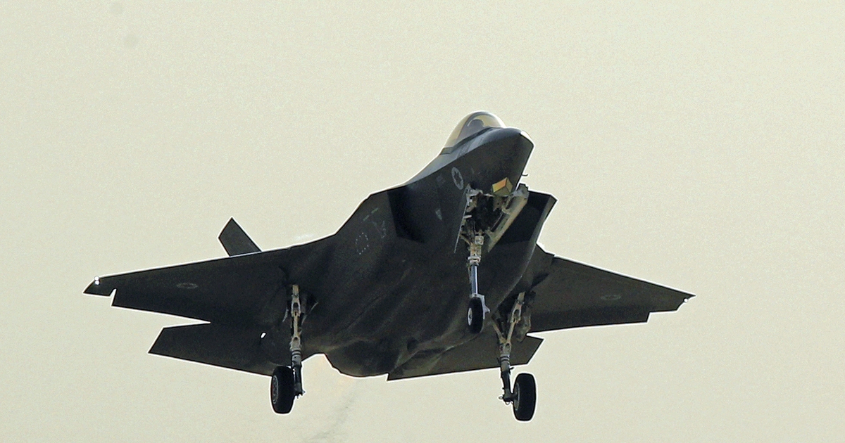 Iran nói bắn hạ 2 máy bay F-35, Israel bác bỏ