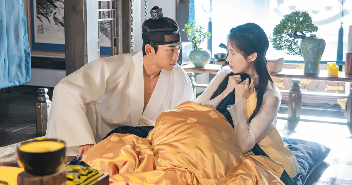 Phim mới của em út SNSD gây bất ngờ với cảnh 'giường chiếu' ngay tập đầu