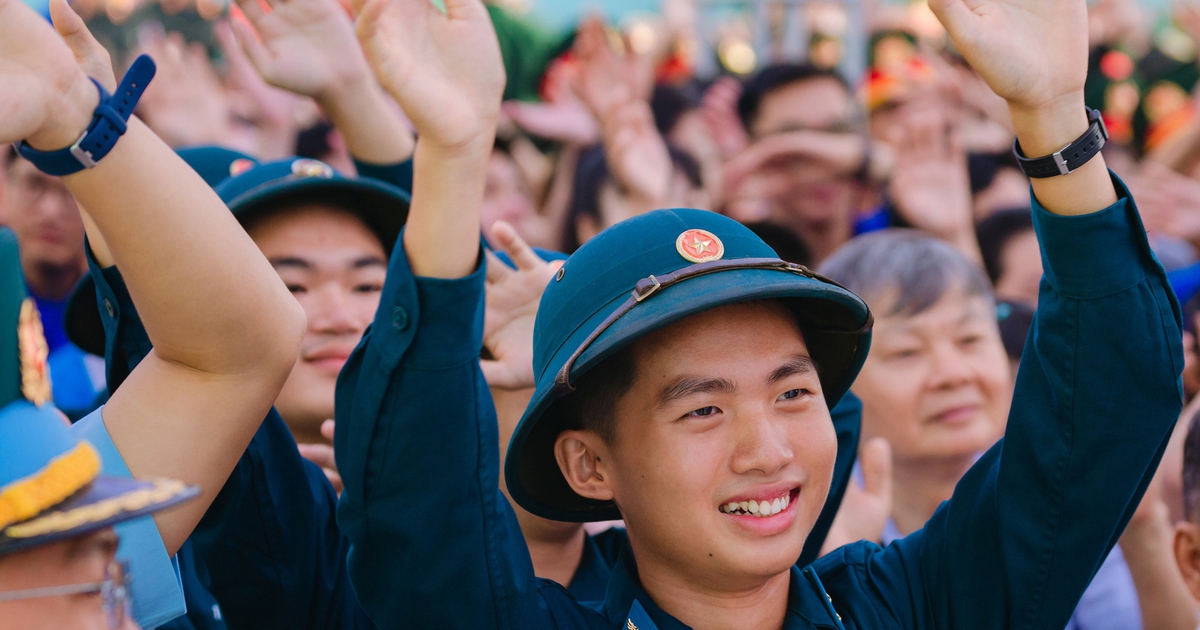 Ra quân Chiến dịch tình nguyện 'Kỳ nghỉ hồng' và 'Hành quân xanh'