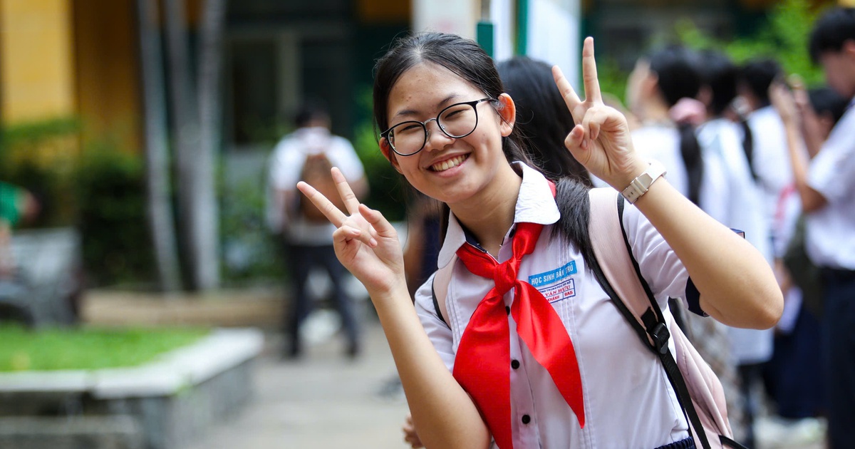 Chấm thi tuyển sinh lớp 10 TP.HCM: Không còn 'mưa' điểm 8, 9