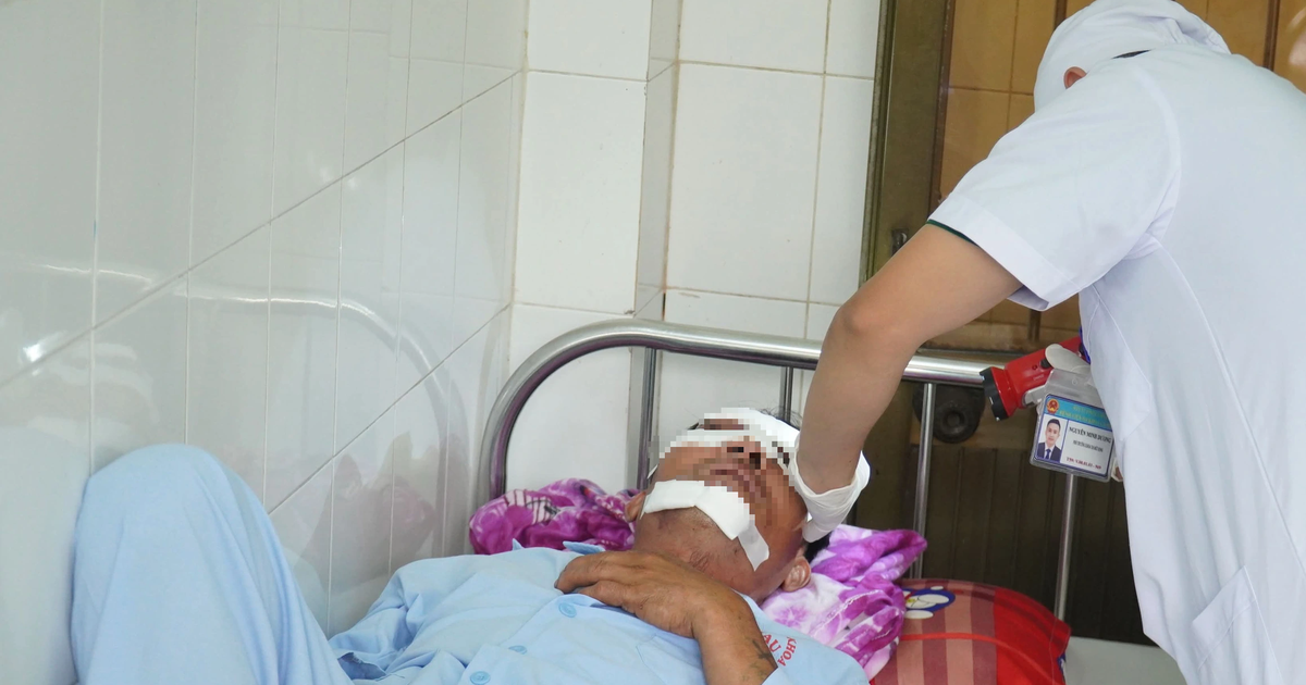 Cà Mau: Máy bay không người lái đáp giữa đường, 'chém' người trọng thương